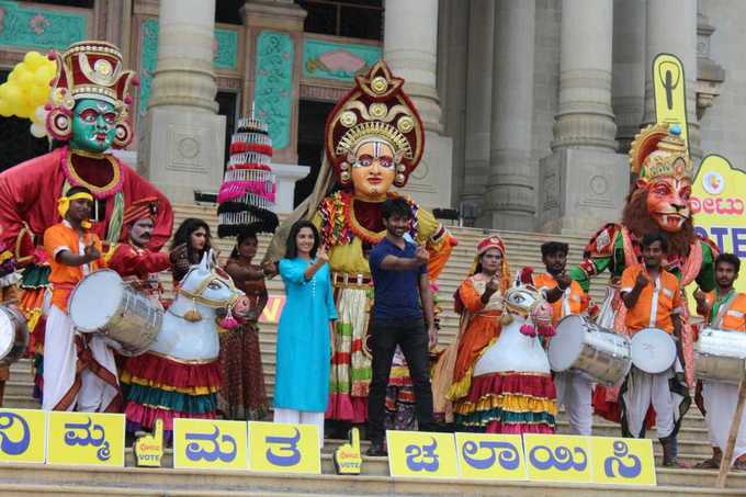 ವಿಧಾನಸೌಧ ಮುಂದೆ ಯೋಗರಾಜ್ ಭಟ್ ಶೂಟಿಂಗ್