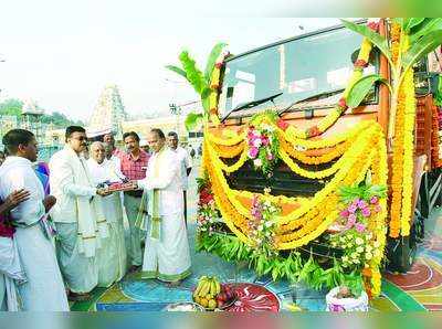 ஏழுமலையானுக்கு வித்தியாசமான நன்கொடை- டிப்பர் லாரி வழங்கிய அசோக் லேலண்ட்