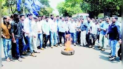 ಸುಪ್ರೀಂ ತೀರ್ಪು ವಿರೋಧಿಸಿ ಪ್ರತಿಭಟನೆ