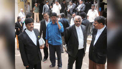 मध्य प्रदेश: वकीलों को तीन महीने तक काले कोट से मु​क्ति