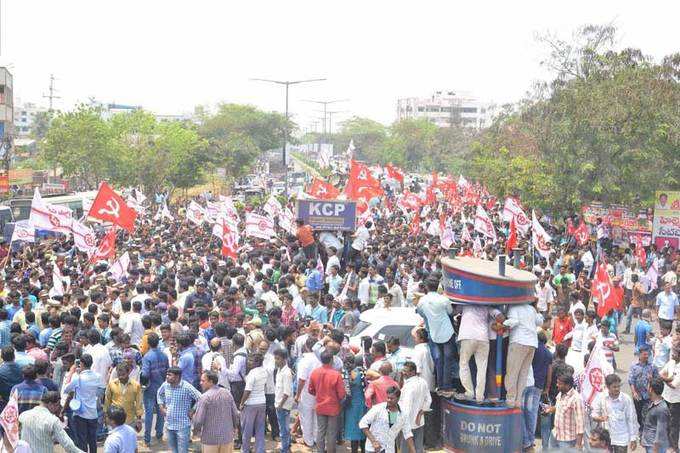 హోదా కోసం జనసేనాని పాదయాత్ర