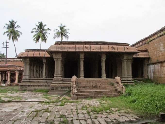 திருவாலீஸ்வரம் ஆலயம்