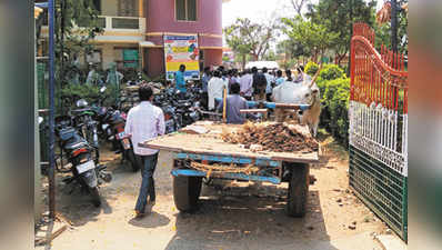 ಸಂತೆ ತೆರವುಗೊಳಿಸಲು ಸೋಗಿ ಓಣಿ ನಿವಾಸಿಗಳ ಮನವಿ