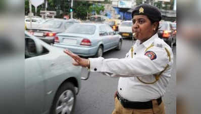 राजस्थान: लेडी ट्रैफिक पुलिस कॉन्स्टेबल ने हेल्मेट न पहनने पर रोका तो की मारपीट