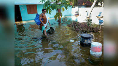 कन्याकुमारी: सागर में उठ रहीं ऊंची लहरें, लोगों के घरों में घुसा पानी, सैलानी निराश