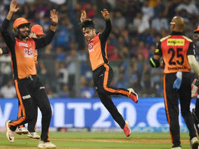 IPL: हैदराबादचा  मुंबईवर ३१ धावांनी विजय