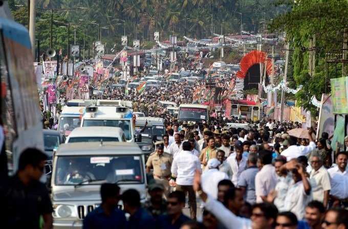 കര്‍ണാടകയില്‍ രാഹുല്‍ ഗാന്ധിയുടെ തെരഞ്ഞെടുപ്പ് പര്യടന ചിത്രങ്ങള്‍