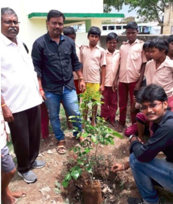 மழைத்துளி வாட்ஸ் அப் குழு