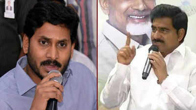 జగన్‌కు ఏపీ బీజేపీ అధ్యక్ష పదవి ఇవ్వండి: దేవినేని