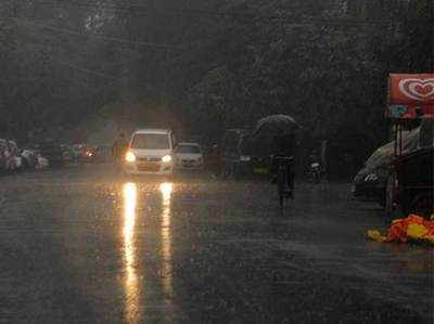 हल्की बारिश से सुहावना हुआ दिल्ली का मौसम