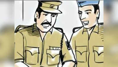 सुलतानपुर: बीएसए के साथ टीचर ने की अभद्रता, कार्यालय में मची अफरातफरी, मुकदमा दर्ज