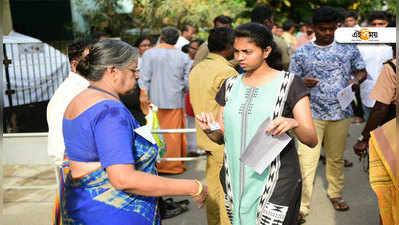 NEET 2018: পেন-রুমাল-জুতো-বেল্ট বাদ, কড়াকড়ির মধ্যেই পরীক্ষা হবু ডাক্তারদের