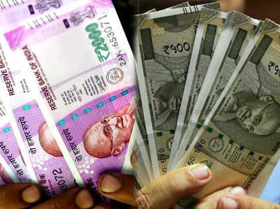 हर दिन 3 हजार करोड़ रुपये मूल्य के छापे जा रहे 500 के नोट, 2000 के नोटों की छपाई रुकी: आर्थिक मामलों के सचिव