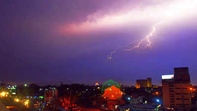 Thunderstorm Warning: 13 states with capital Delhi on storm alert, Haryana schools shut as preventive measure 