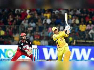 MS Dhoni: ‘தல’ தோனியின் திறமையைக் கண்டு ஆச்சர்யமடைந்த மைக் ஹசி!!