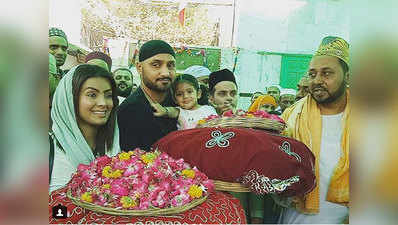 पत्नी और बेटी के साथ जियारत के लिए अजमेर पहुंचे हरभजन सिंह