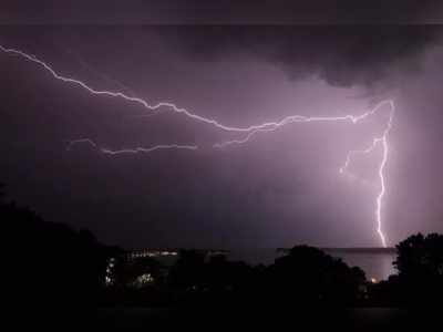 Storm Alert: আবার আসছে প্রবল ঝড়! জারি হল কমলা সংকেত