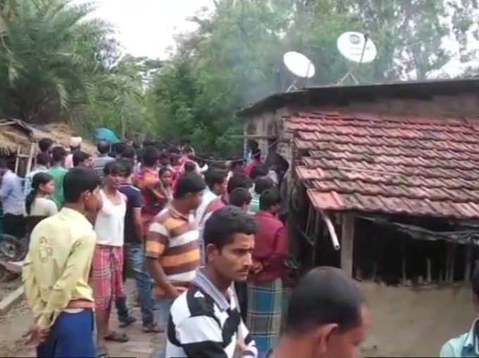 सीपीएम कार्यकर्ता का घर जलाया, दो की हत्या