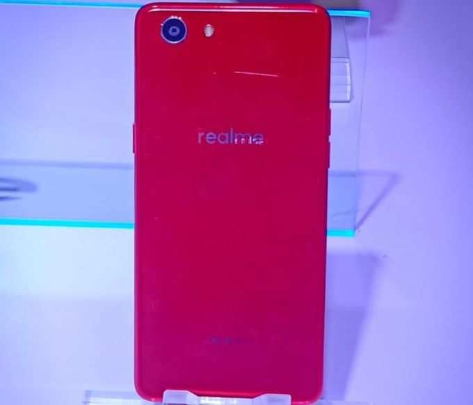 realme red