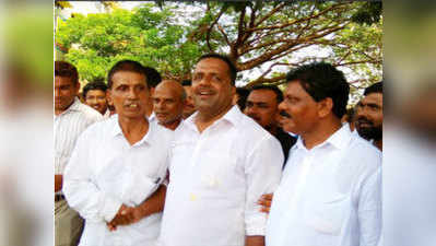 कर्नाटक चुनावः कांग्रेस के मंत्री यूटी खादर ने लगातार चौथी बार हासिल की जीत