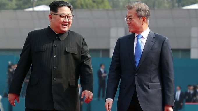 kim_jong_un-moon_jae-in_05162018_1