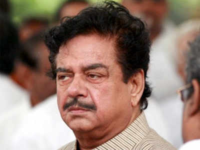 Shatrughan Sinha: टीव्ही अभिनेत्रीमुळं मंत्रिपद हुकलं!