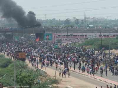 Tuticorin Sterlite Protest: ஸ்டெர்லைட் போராட்டத்தில் போலீசார் நடத்திய துப்பாக்கிச்சூட்டில் 11 பேர் பலி