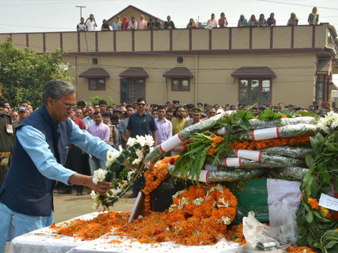 शहीद को सीएम ने दी श्रद्धांजलि