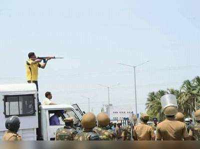 போராட்டக்காரா்கள் வன்முறையில் ஈடுபட்டதால் துப்பாக்கிச்சூடு – காவல்துறை விளக்கம்