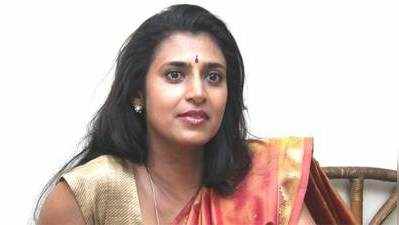 அரசியல் களத்தில் இறங்க விரும்புகிறேன்: நடிகை கஸ்தூரி!