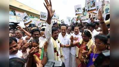 TN Bandh: கல்யாணம் முடிந்த கையோடு போராட்டத்தில் கலந்து கொண்ட புதுமணத் தம்பதிகள்!