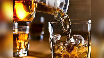 दिल्ली में शराब पीने की कानूनी उम्र को हाई कोर्ट में चुनौती