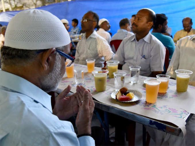 इफ्तार में नींबू पानी है जरूरी