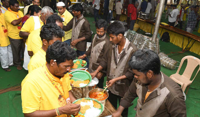 బెజవాడలో పసుపు పండగ.. మహానాడు క్లిక్కులు ఓ లుక్కెయండి