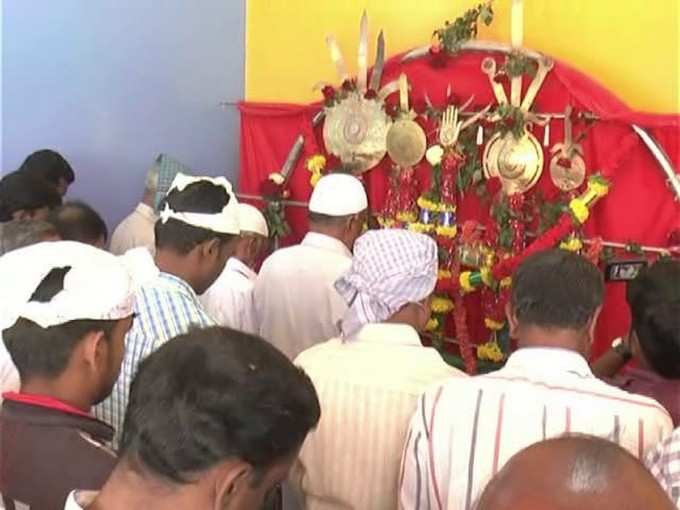 ಮುಸ್ಲಿಮರಿಂದ ನಮನ