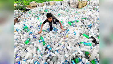 प्लास्टिक कचरे के ढेर पर दिल्ली, सबसे अधिक प्लास्टिक होता है जेनरेट