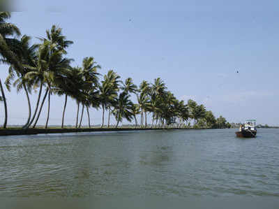 കുട്ടനാട്ടില്‍ കിണറുകൾ മലിനം, ശുദ്ധജലക്ഷാമം രൂക്ഷം