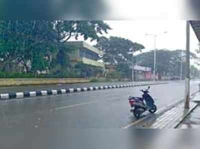 ಜಿಟಿ ಜಿಟಿ ಮಳೆ, ಮನೆಗೆ ನುಗ್ಗಿದ ನೀರು