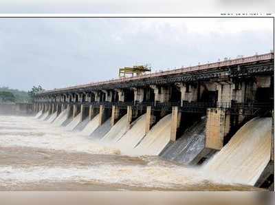 ಮುಸಲಧಾರೆ: ಹಳ್ಳ ಕೊಳ್ಳಗಳು ಭರ್ತಿ, ಮೈದುಂಬಿದ ನದಿಗಳು