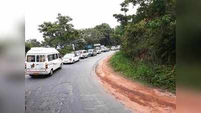 ಚಾರ್ಮಾಡಿ ಘಾಟ್ ರಸ್ತೆಗೆ ಮರ ಉರುಳಿ ಸಂಚಾರ ಅಸ್ತವ್ಯಸ್ತ