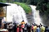 ನಿಲ್ಲದ ಮುಸಲಧಾರೆಗೆ ರಾಜ್ಯಾದ್ಯಂತ ಕಂಡ ದೃಶ್ಯಗಳು