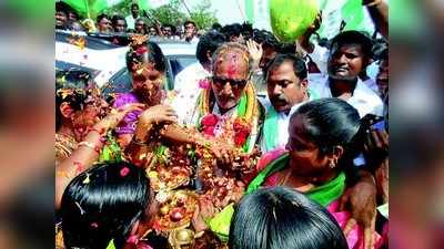 ಸಚಿವ ನಾಡಗೌಡರಿಗೆ ಅದ್ದೂರಿ ಸ್ವಾಗತ