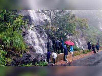 रोमांच पसंद लोगों के लिए है चारमाडी घाट, प्राकृतिक सुंदरता भरा है रास्ता