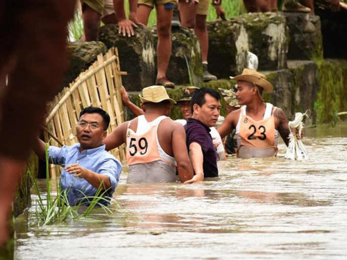 IAS ऑफिसर को सलाम