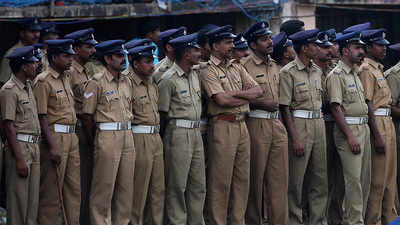 ഇനി അടിമപ്പണി വേണ്ടെന്ന് ക്യാംപ് ഫോളോവേഴ്സ് അസോസിയേഷൻ