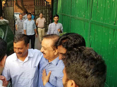 सीएम अरविंद केजरीवाल ने अपना धरना खत्म किया