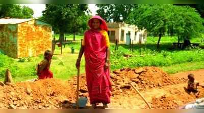 அரசை எதிர்பார்ப்பது வீண் - பீகார் பெண்கள் தங்கள் பகுதியில் தாங்களே சாலை அமைத்து பெருமிதம்