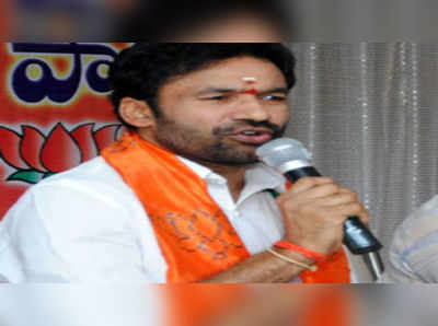 కాంగ్రెస్‌ బాటలోనే టీఆర్ఎస్ నడుస్తోంది: కిషన్‌ రెడ్డి