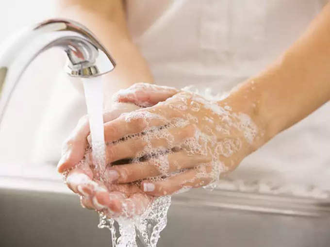 खाने से पहले हाथ जरूर धोएं