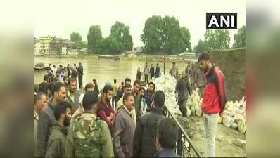 जम्मू-कश्मीर में बाढ़ घोषित, अलर्ट के साथ-साथ लगाई गईं आपदा प्रबंधन की टीमें
